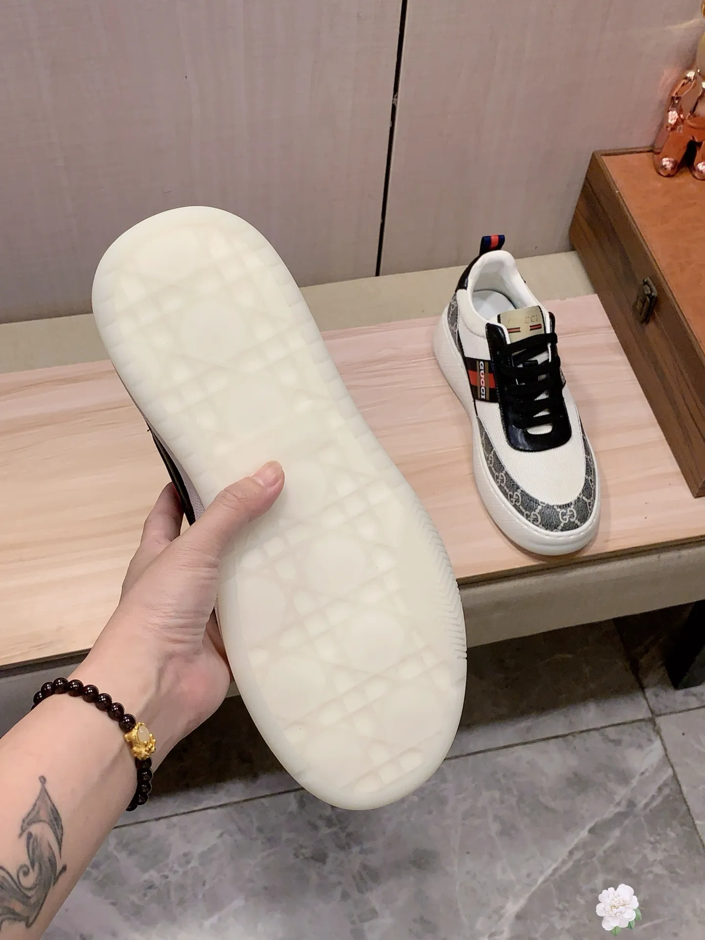 Men's Men's Shoes💰442💰💰🎩🎩[Lightning][Lightning] "Gucci*" The latest and most popular casual shoes, top brand [seduce] luxury~purchase, top~quality. [Strong] The upper is made of imported breathable cowhide with material ➕ breathable sheepskin lining (•) and fine workmanship. The original stylish and stylish soft rubber wear-resistant and non-slip outsole is light and comfortable on the feet. The real thing looks better when photographed in person. No. 143: Code: 38-44, 45 can be customized, 4️⃣ colors are available